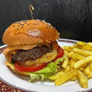 Бургер с ананасом, 7 Пятниц