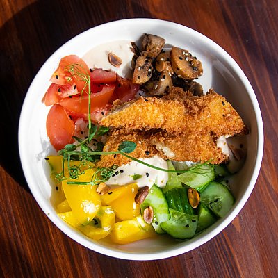 Заказать Поке с хрустящей курицей, Фудкорт Veranda