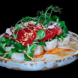 Ролл Не классика тунец татаки, ИНАРИ