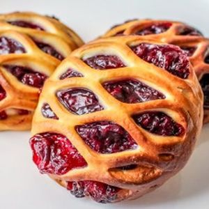 Мини-пирог с вишней, Штрудель