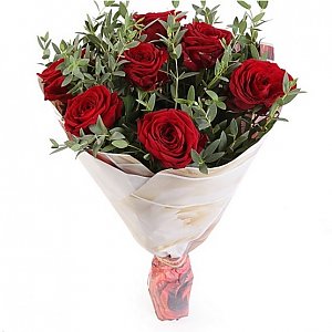 Букет 9 красных роз с зеленью, ANIROSES