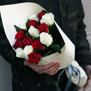 Букет красно-белых роз Премиум, ANIROSES