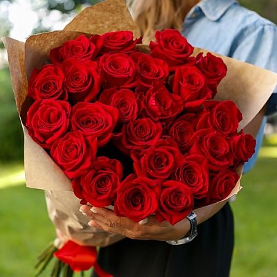 Заказать Букет 25 красных роз Стандарт, ANIROSES