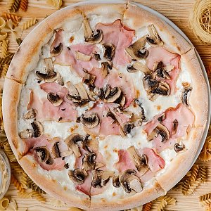 Пицца Прошутто Фунги, Basta Pasta!