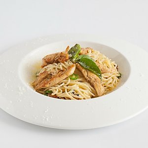 Спагетти Алио Олио, Basta Pasta!