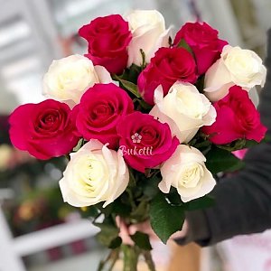 Букет Бело-розовый из 13 роз, Buketti
