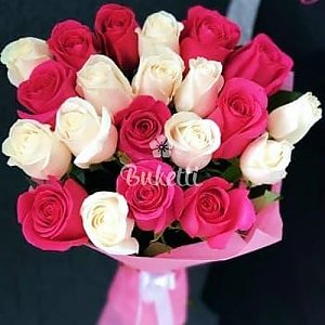 Букет из 25 белых и розовых роз, Buketti
