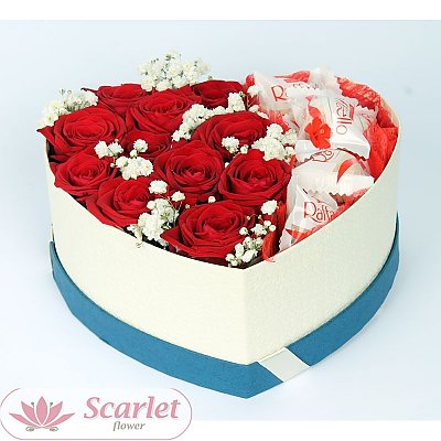 Заказать Розы и конфеты Raffaello в коробке в форме сердца, Scarlet Flower