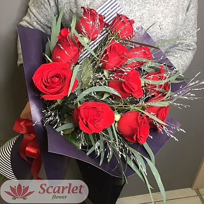 Заказать Букет розы с эвкалиптом (11шт), Scarlet Flower
