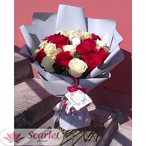 Букет бело-красный микс (29шт), Scarlet Flower