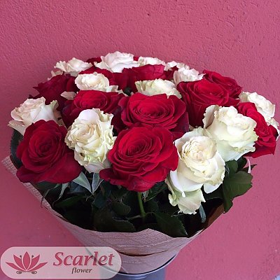Заказать Букет красно-белый микс (35шт), Scarlet Flower