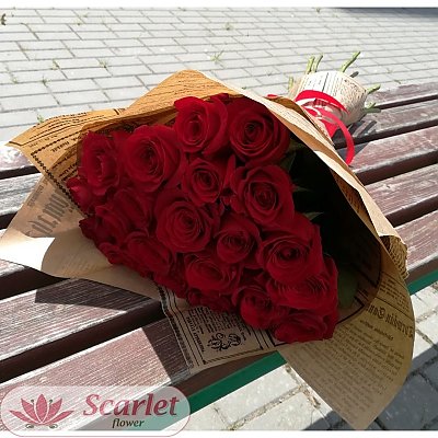 Заказать Розы в упаковке (21шт), Scarlet Flower