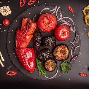 Овощи на углях, Ами Ями