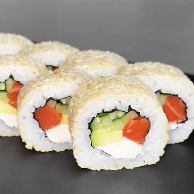 Заказать Ролл с лососем и авокадо в кунжуте, Terra - Минск