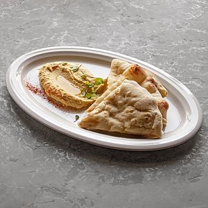 Хумус с лепешкой из печи, Terra - Минск