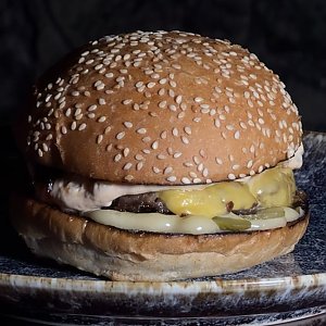 Бургер с говядиной и луковым конфитюром, Гудини