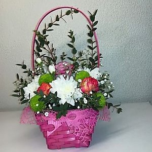 Цветы в корзине Внимание, Букетино