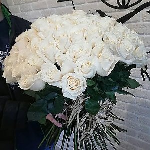 Букет из 101 белой розы, Lotus Flower