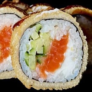 Ролл Темпура с лососем, SUSHI ART - Барановичи