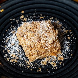 Десерт Наполеон, Золотой Телёнок