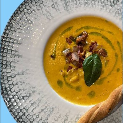 Заказать Крем-суп из тыквы с беконом и лисичками, Этна