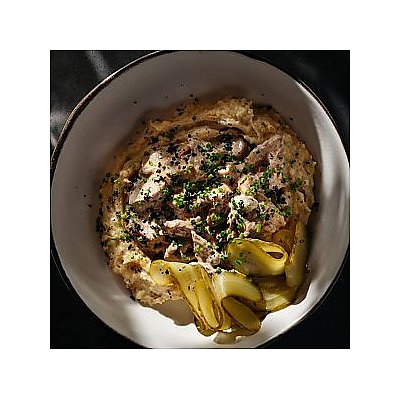 Заказать Бефстроганов с крем-пюре и малосольными огурцами, Каролин