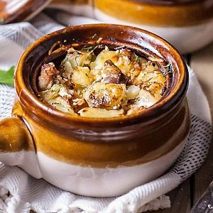 Галушки в горшочке со сметаной, Каролин