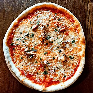 Пицца с морепродуктами, Borgo Italia