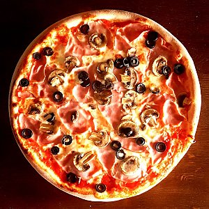 Пицца Капричоза, Borgo Italia