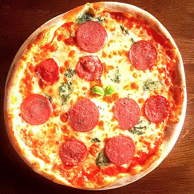 Заказать Пицца 4 Сыра и салями, Borgo Italia