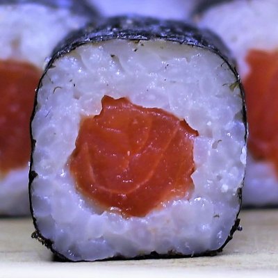 Заказать Ролл Сяке, Sushi 4U