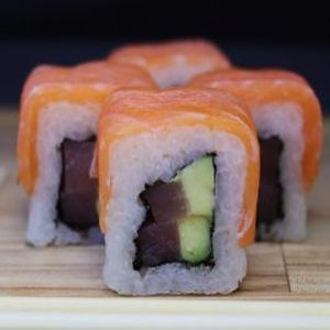 Ролл Магура с форелью, Sushi 4U