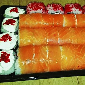 Сет Накири, Sushi 4U