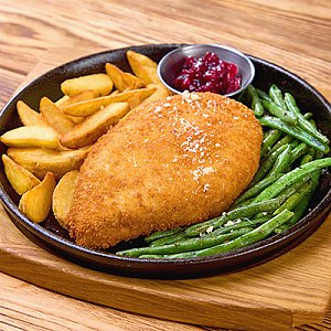 Цыпленок Кордон блю с брусничным соусом, Васильки - Мозырь