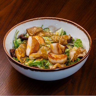 Заказать Салат с гребешками, Эдисон Бар