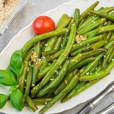 Заказать Фасоль спаржевая жареная с чесноком и луком, Кулинария - Золотой Теленок