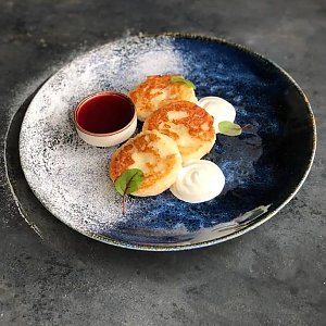 Сырники со сметаной, FRESCO