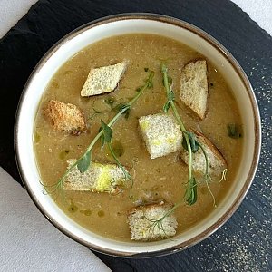 Крем-суп из овощей с беконом и гренками, FRESCO