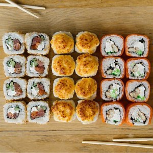 Сет Камакура, Кафе Кунжут