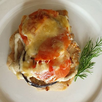 Заказать Курочка запеченная с баклажанами, Кафе Паланэз