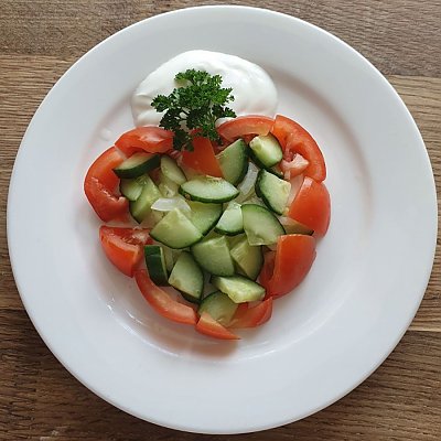 Заказать Салат из свежих овощей со сметаной, Кафе Паланэз