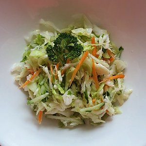 Салат из белокочанной капусты с огурцом, Кафе Паланэз