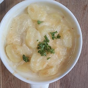 Рыба, запеченная с картофелем по-русски, Кафе Паланэз