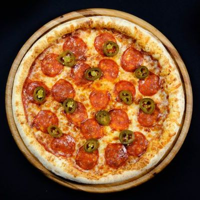 Заказать Пицца Пепперони с халапеньо 33см, THE BOX 99