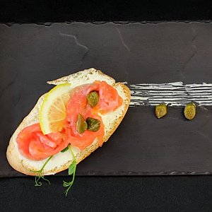 Бутерброд с красной рыбой, Кафе Закольцово-Люкс