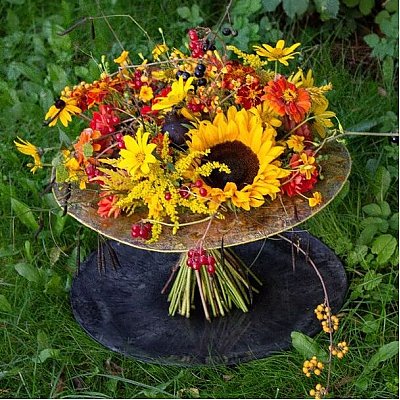 Заказать Букет Золотая осень на хуторе, Sadovskaya Flowers