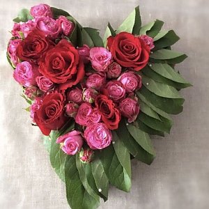 Композиция Цветочное сердце Стиль №2, Sadovskaya Flowers