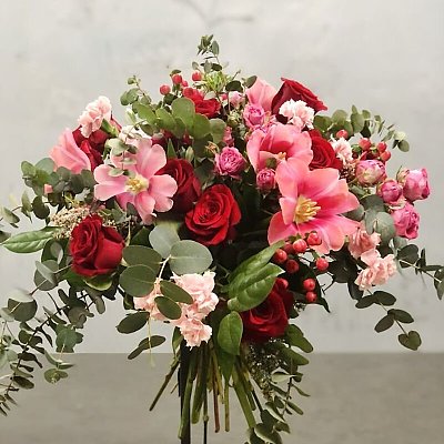 Заказать Букет Выдающиеся чувства, Sadovskaya Flowers