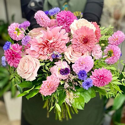 Заказать Букет Танцующие георгины, Sadovskaya Flowers