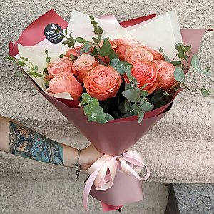 Букет из 11 пионовидных роз, Кактус